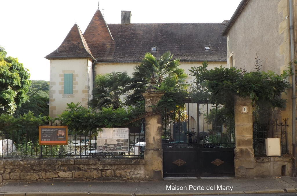 Maison Porte Del Marty Lalinde Bagian luar foto